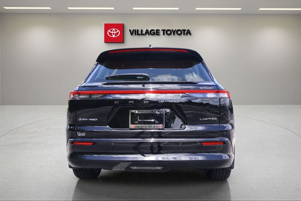 2026 Toyota Toyota Crown Signia Limited