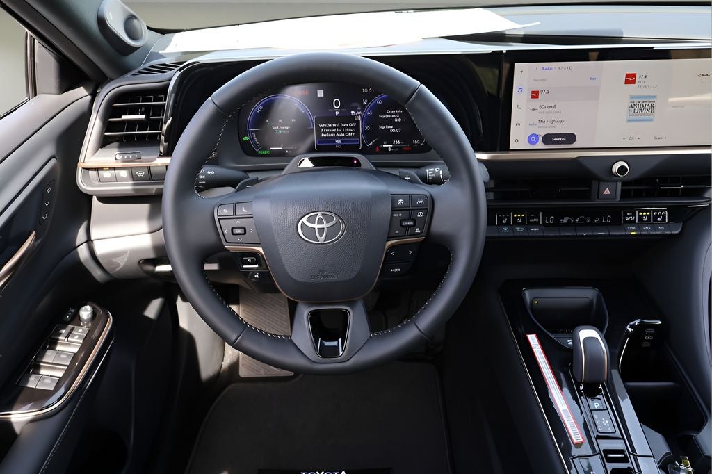 2026 Toyota Toyota Crown Signia Limited