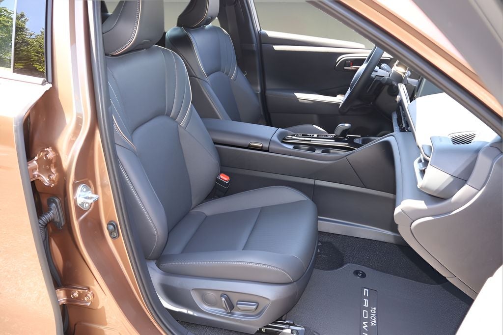 2026 Toyota Toyota Crown Signia Limited