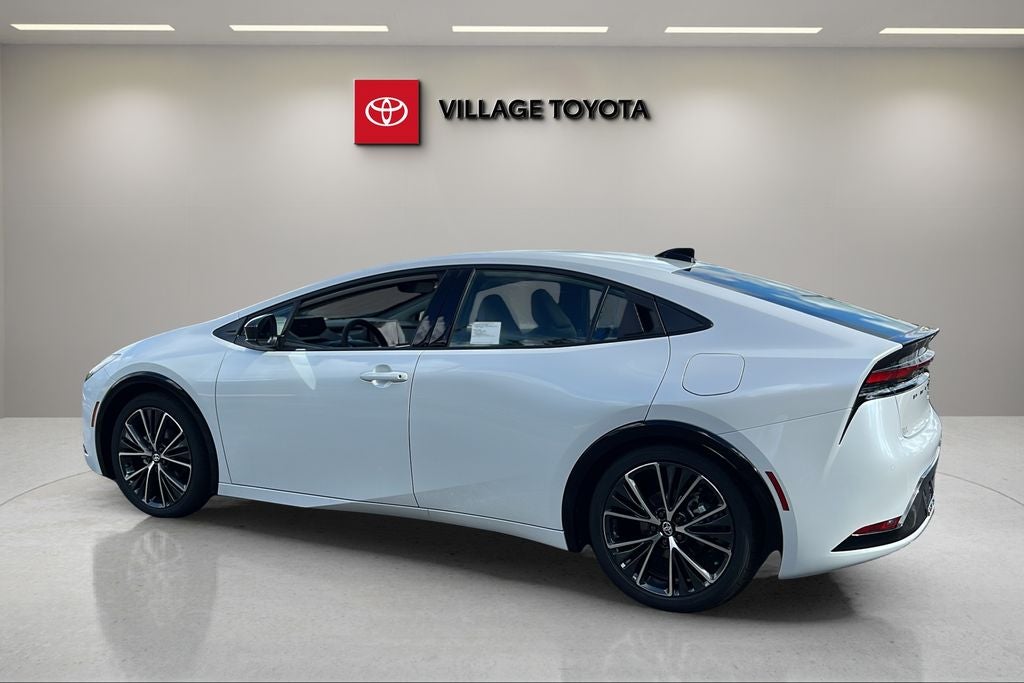 2027 Toyota Prius XLE