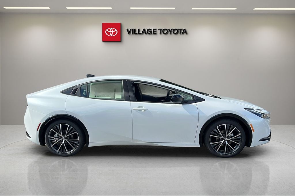 2027 Toyota Prius XLE