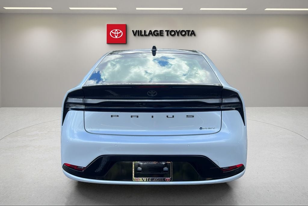 2027 Toyota Prius Plug-in Hybrid XSE Premium