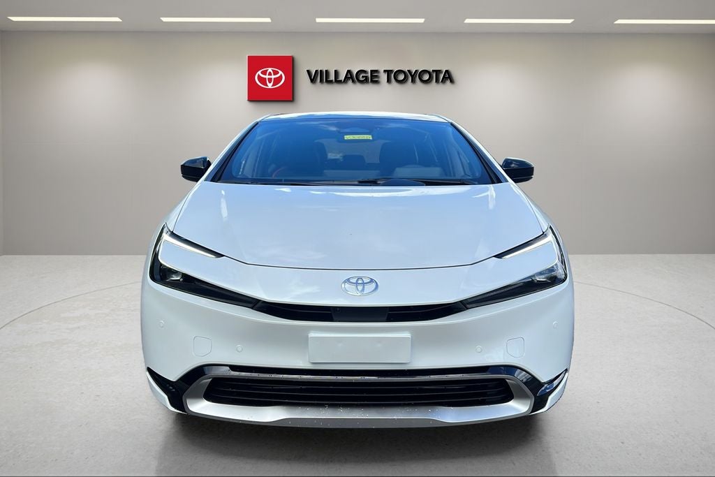 2027 Toyota Prius Plug-in Hybrid XSE Premium