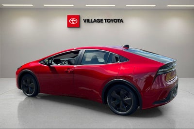 2027 Toyota Prius Plug-in Hybrid SE