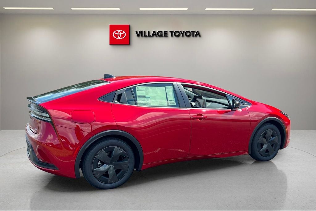 2027 Toyota Prius Plug-in Hybrid SE