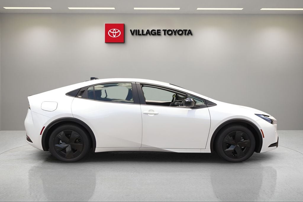 2026 Toyota Prius Plug-in Hybrid SE