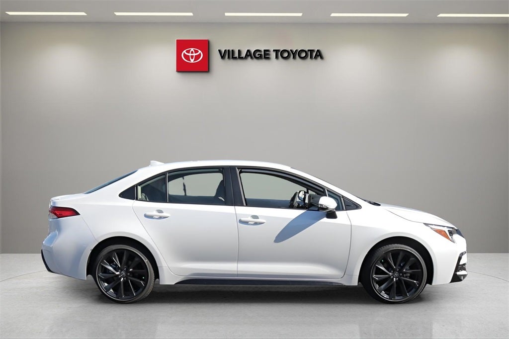 2026 Toyota Corolla Hybrid SE