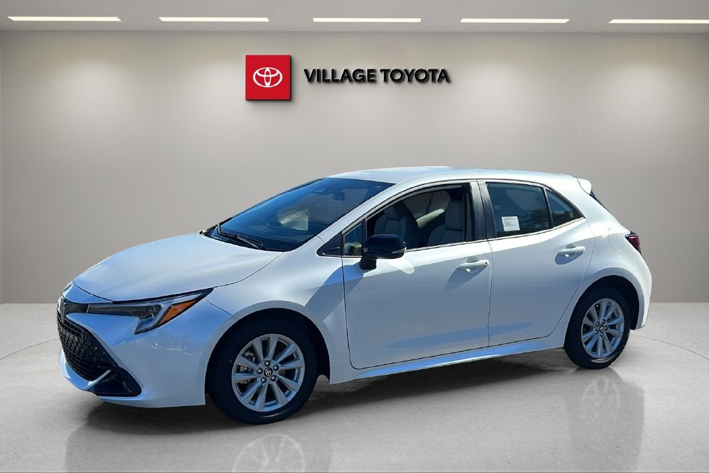 2027 Toyota Corolla Hatchback SE