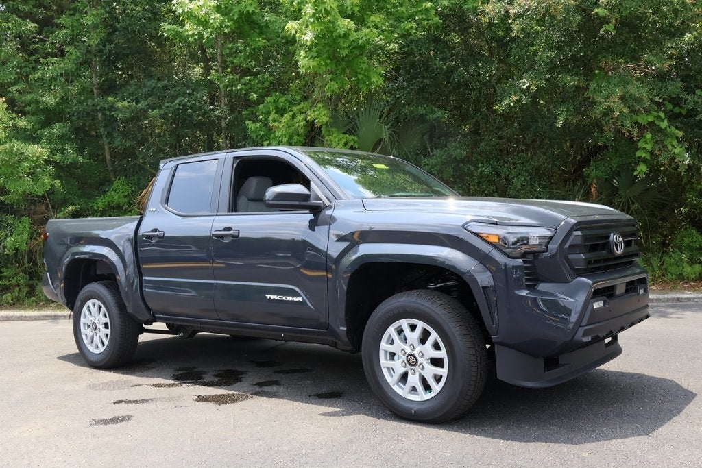 2024 Toyota Tacoma SR5 4x2 Double Cab 5-ft bed