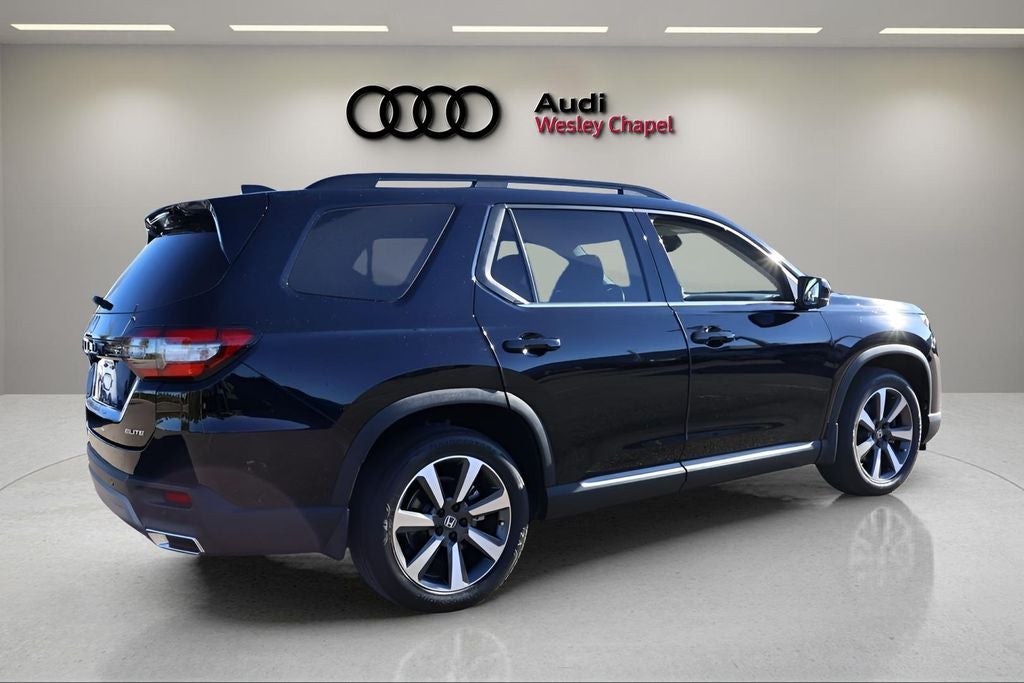 2023 Honda Pilot Elite