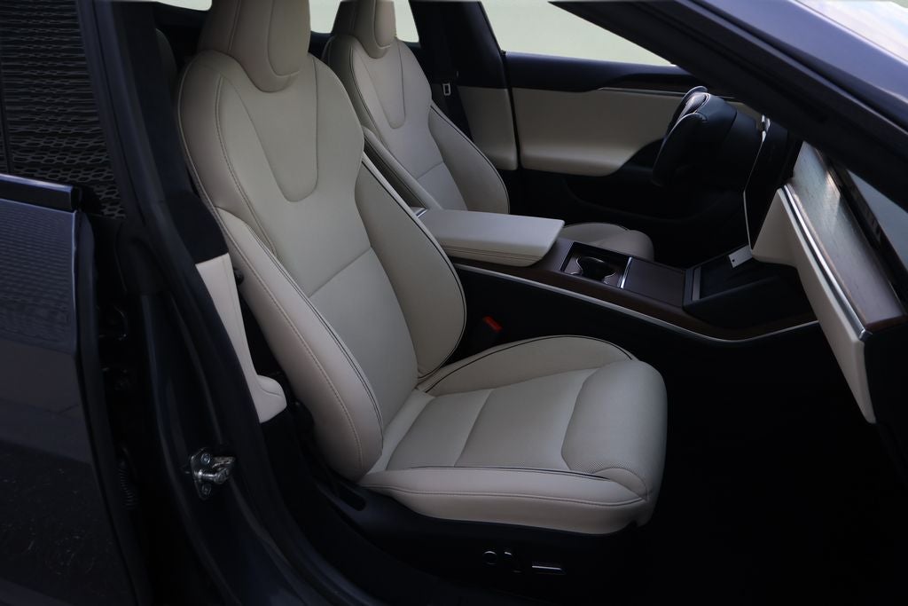 2021 Tesla Model S Plaid