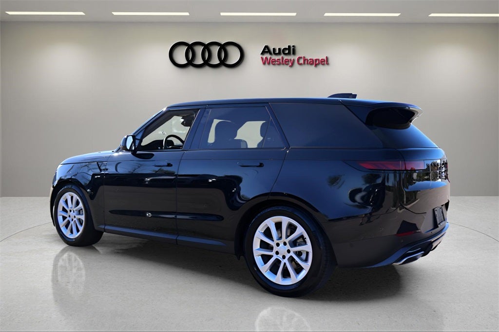 2025 Land Rover Range Rover Sport SE