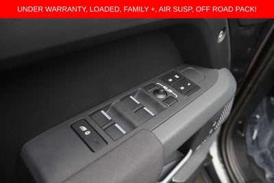 2023 Land Rover Defender 110 X-Dynamic SE
