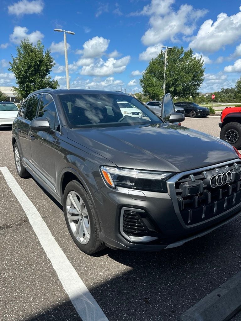 2025 Audi Q7 45 Premium quattro