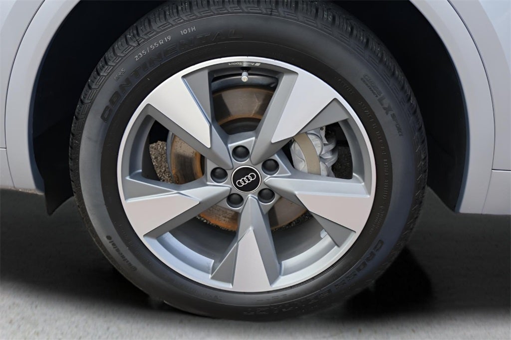 2023 Audi Q5 40 Premium Plus quattro