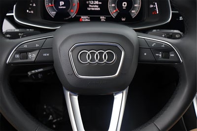 2023 Audi Q7 45 Premium Plus quattro