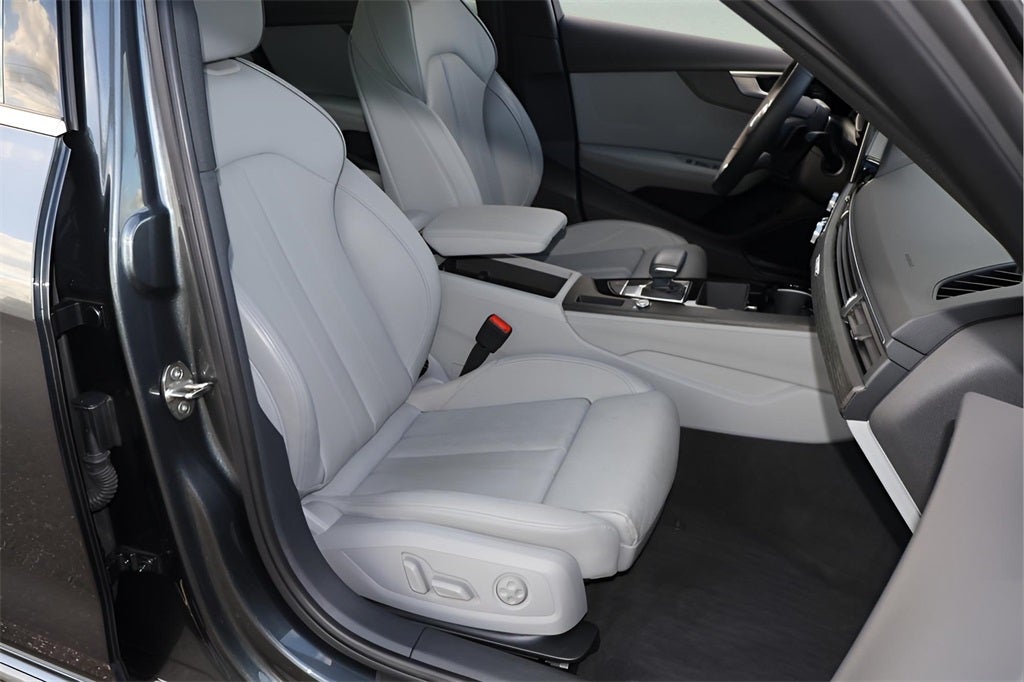 2023 Audi A4 45 S line Premium Plus quattro