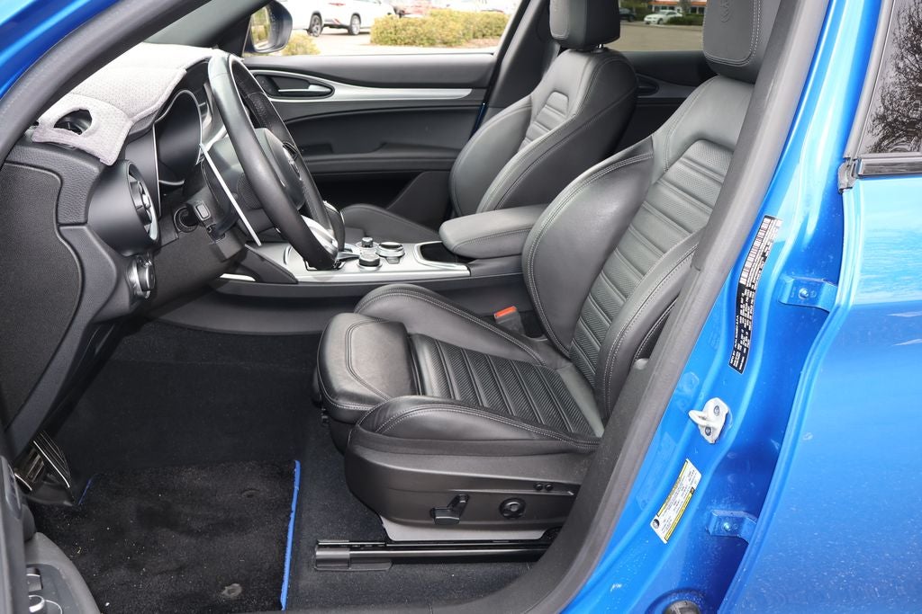 2022 Alfa Romeo Stelvio Veloce