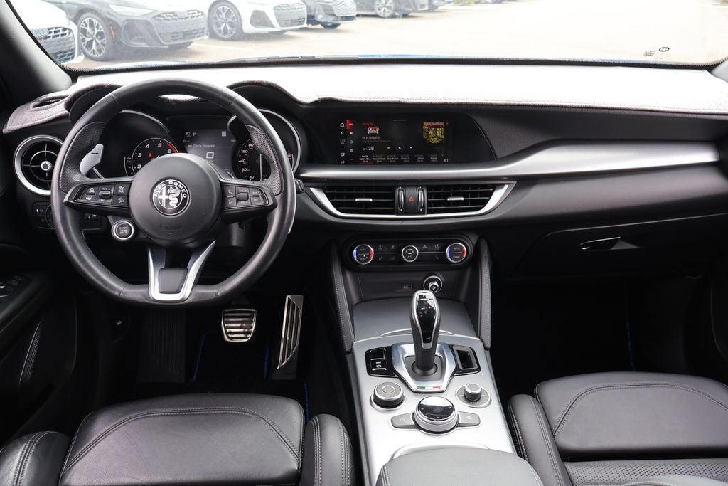 2022 Alfa Romeo Stelvio Veloce