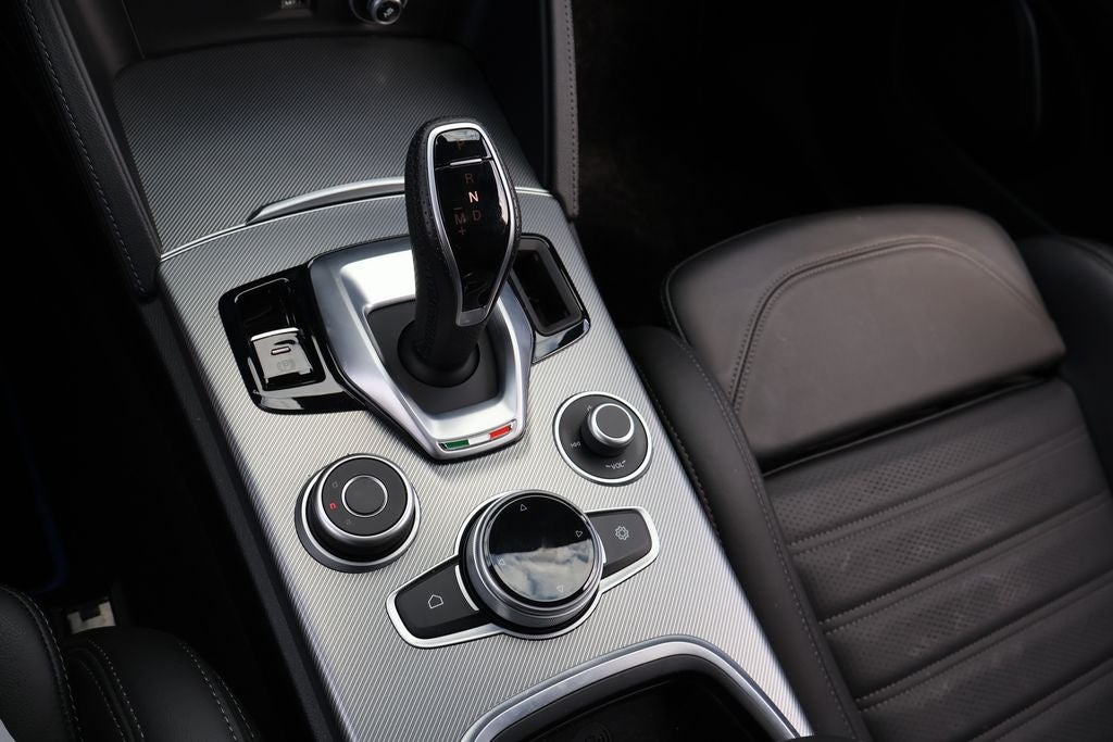 2022 Alfa Romeo Stelvio Veloce