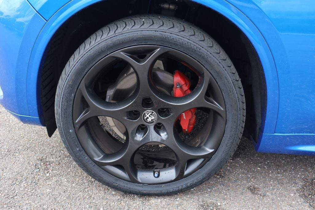 2022 Alfa Romeo Stelvio Veloce