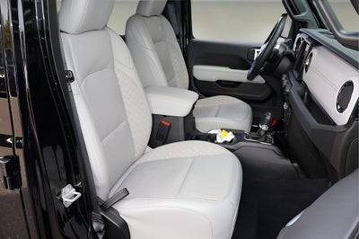 2022 Jeep Wrangler Unlimited Sahara High Altitude