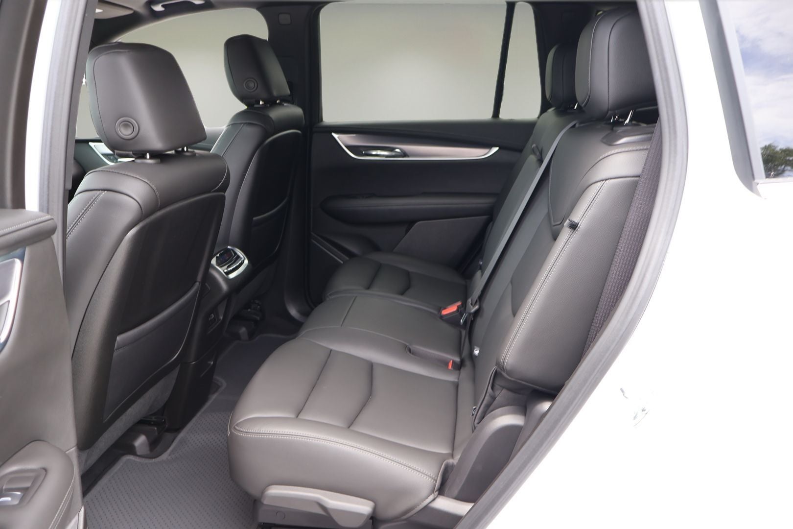2024 Cadillac XT6 Luxury