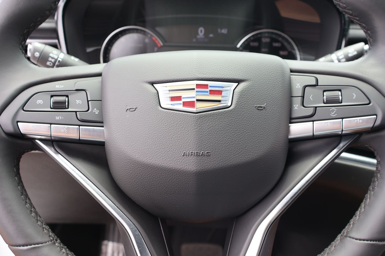 2024 Cadillac XT6 Luxury