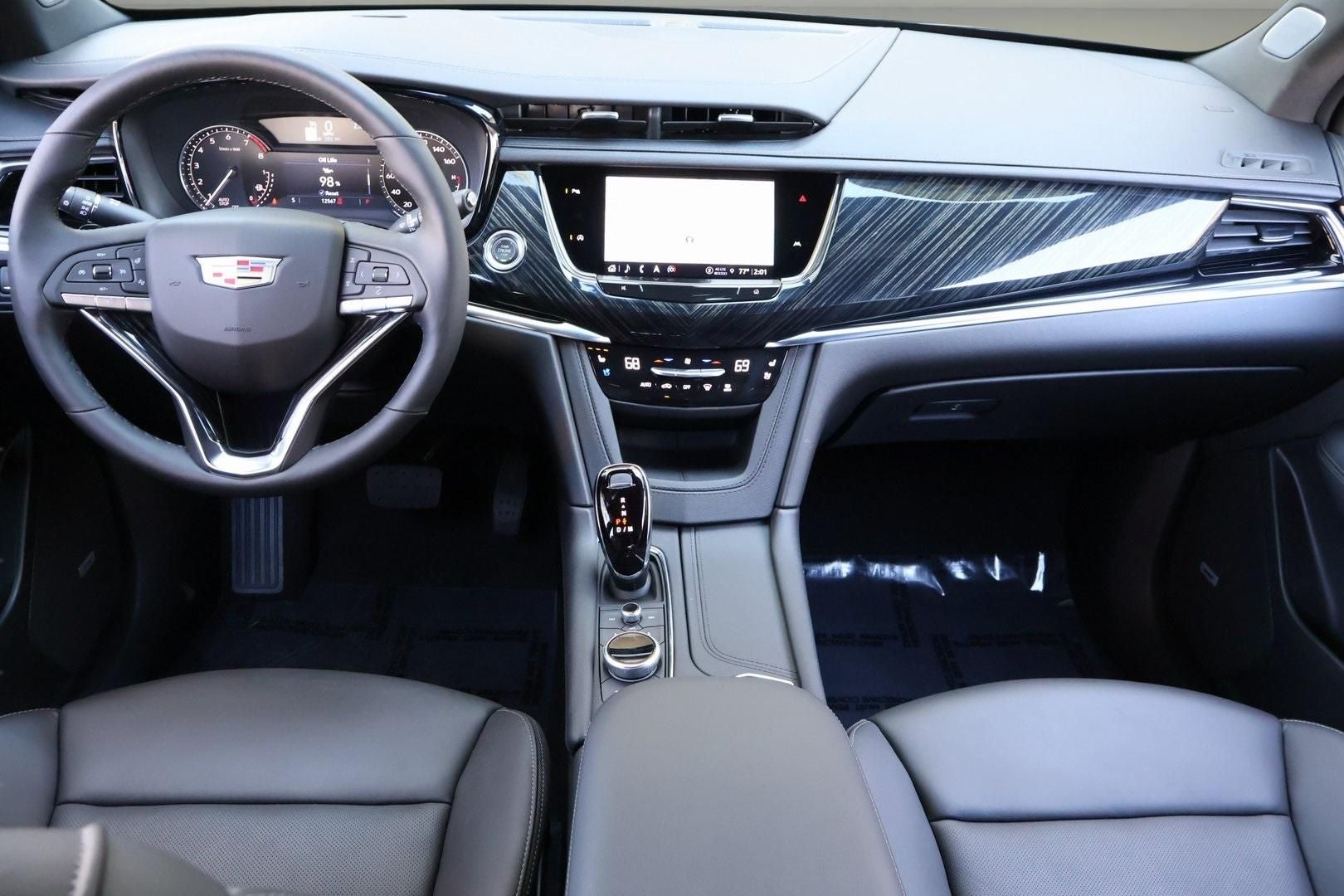 2025 Cadillac XT6 Premium Luxury