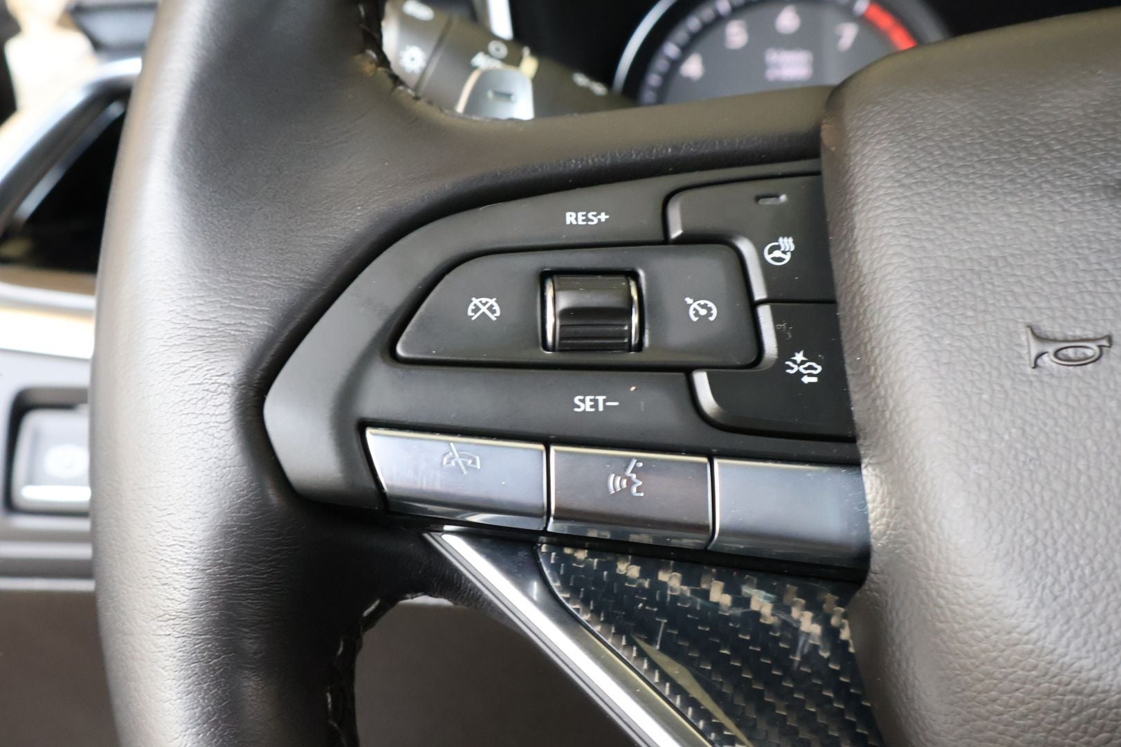 2022 Cadillac XT6 Sport