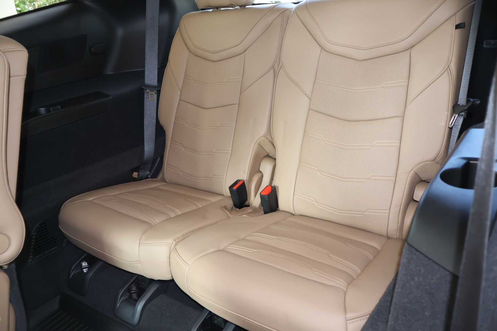 2025 Cadillac XT6 Sport
