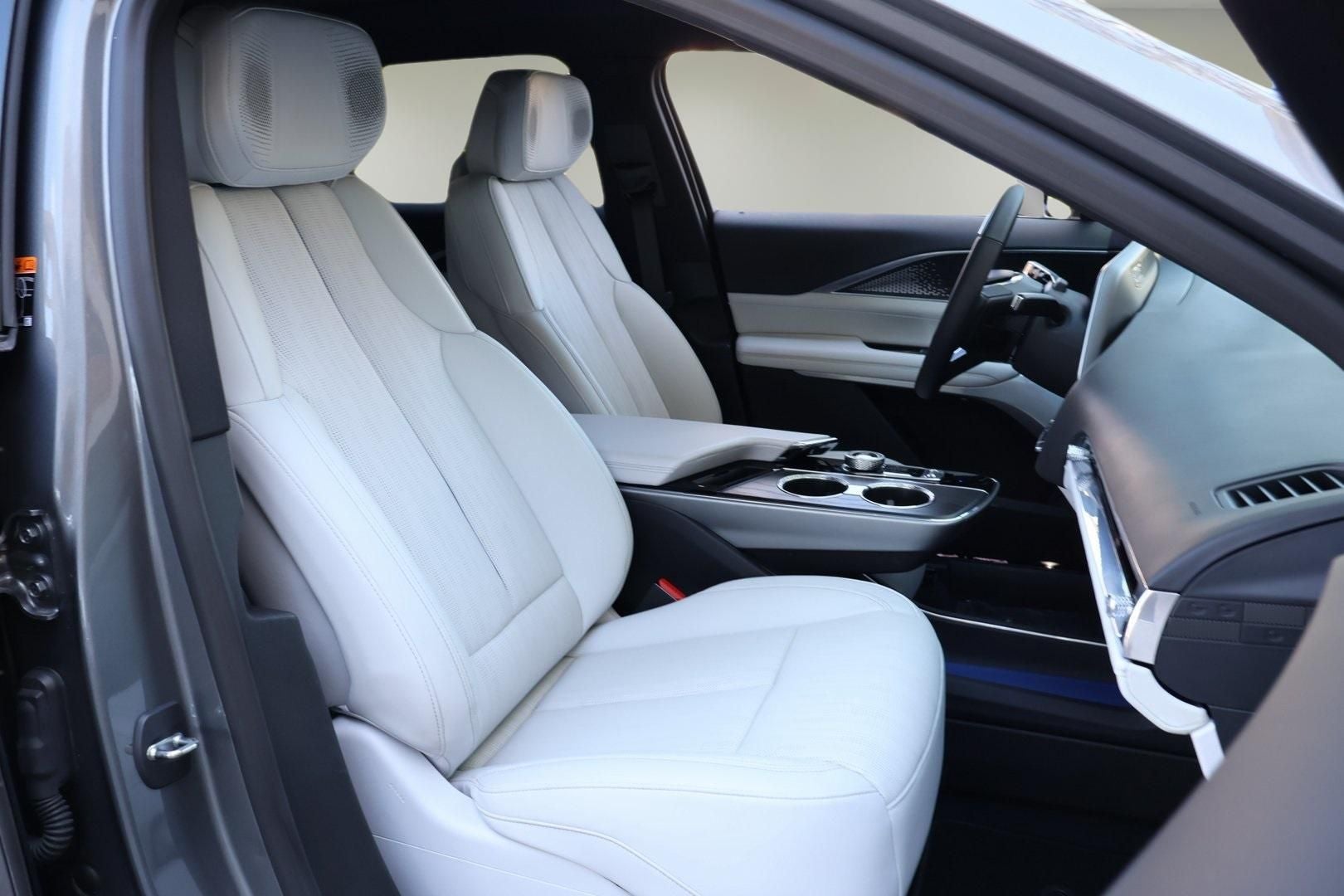 2023 Cadillac LYRIQ Luxury