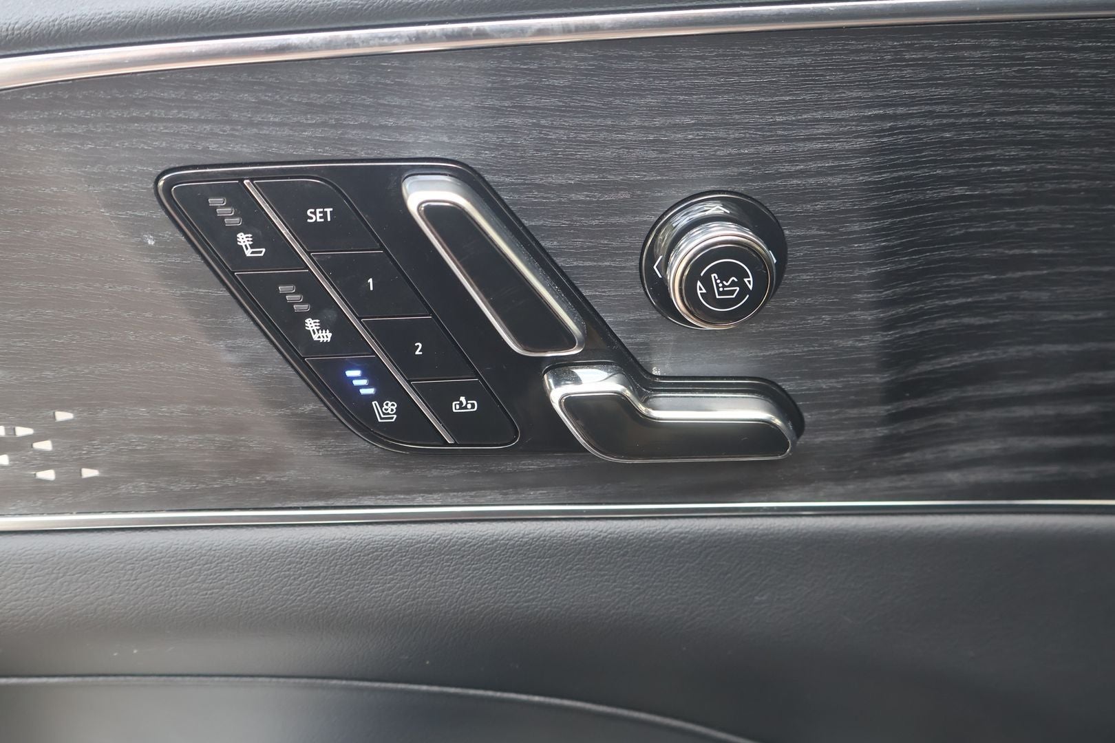 2023 Cadillac LYRIQ Luxury