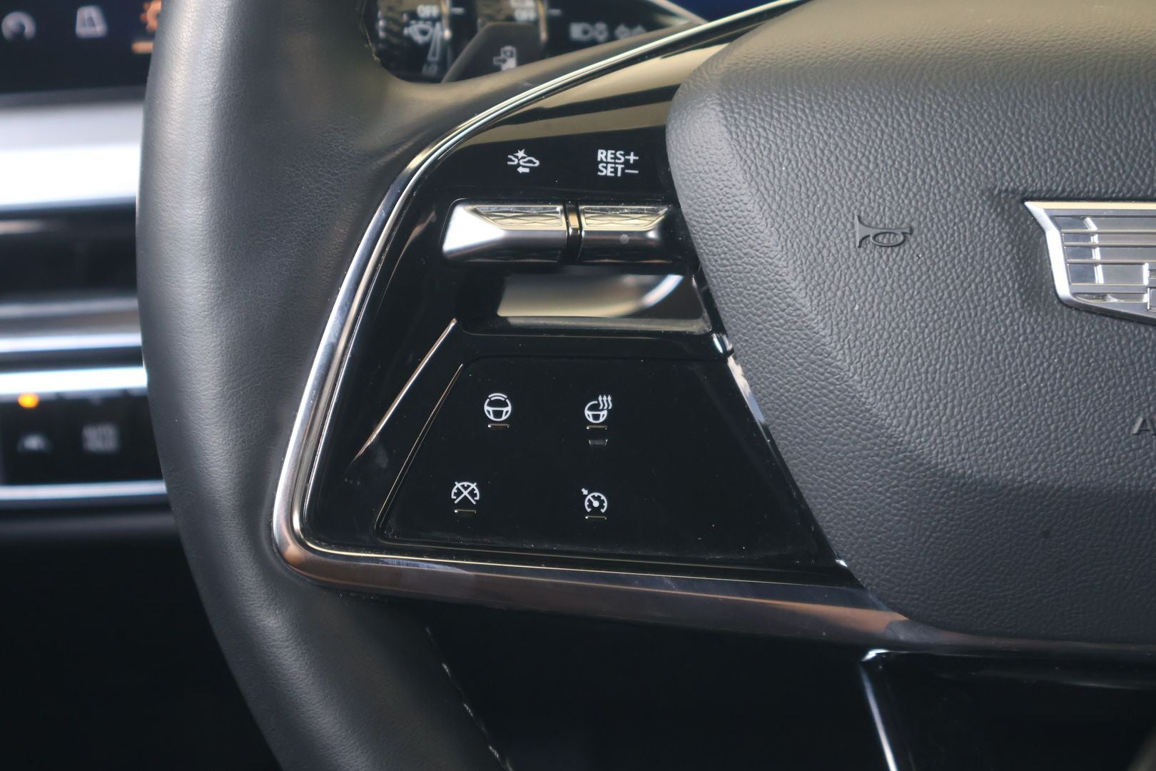 2023 Cadillac LYRIQ Luxury