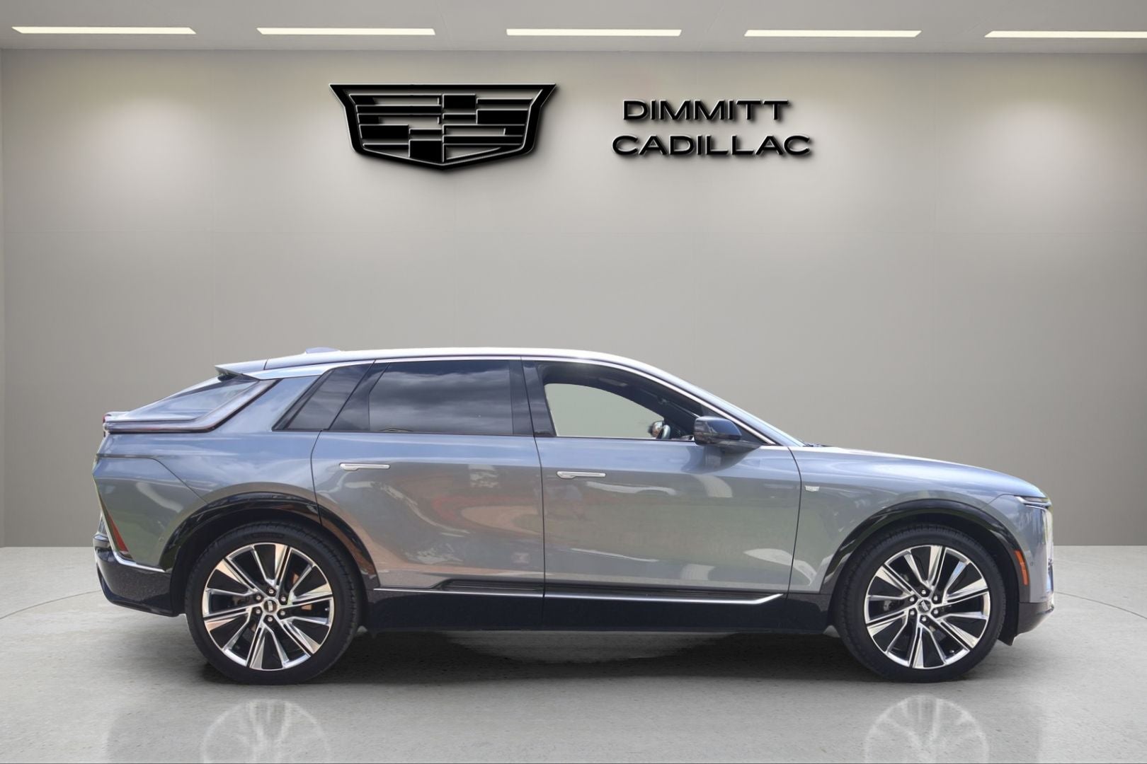 2023 Cadillac LYRIQ Luxury