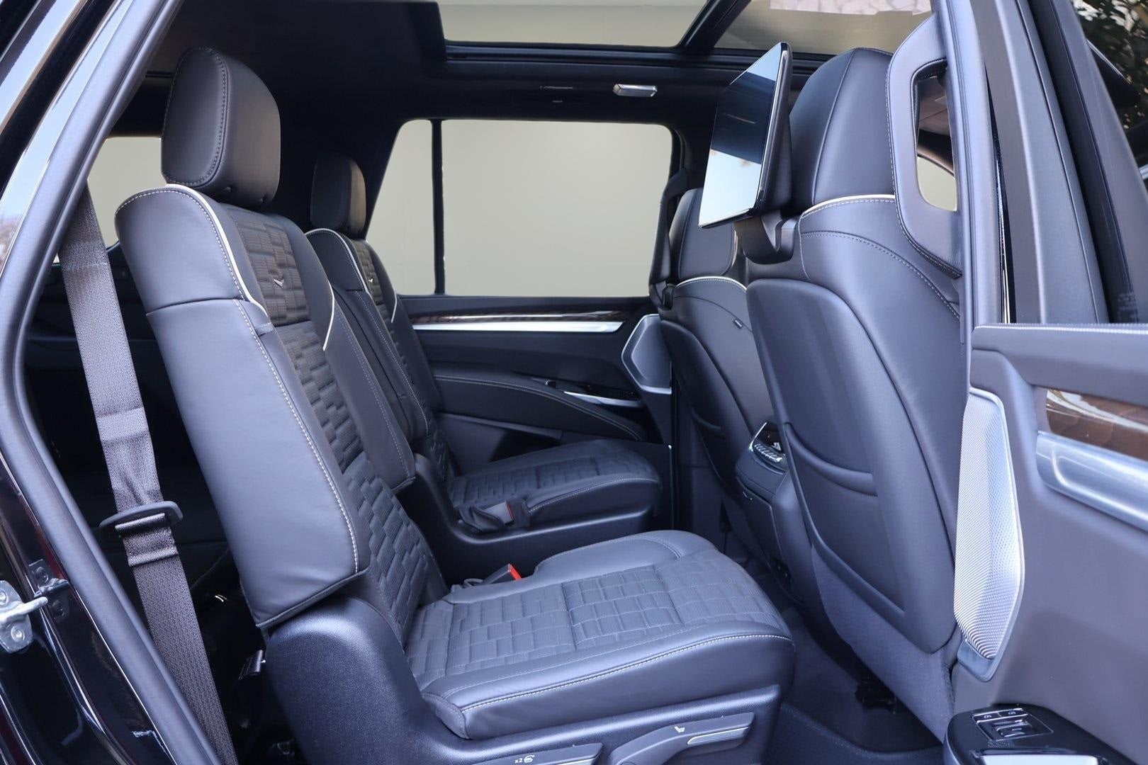 2025 Cadillac Escalade Sport Platinum