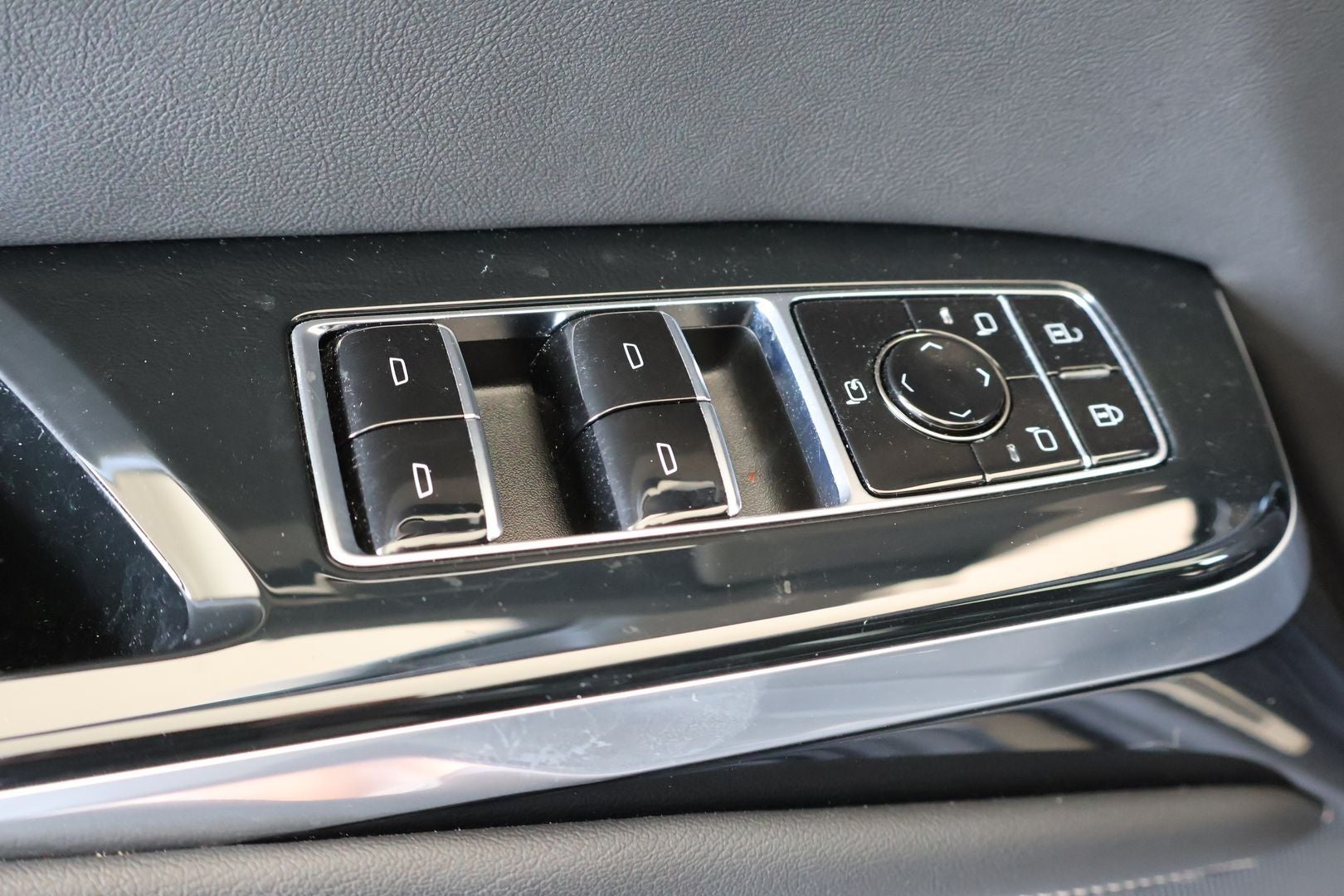 2025 Cadillac Escalade Premium Luxury