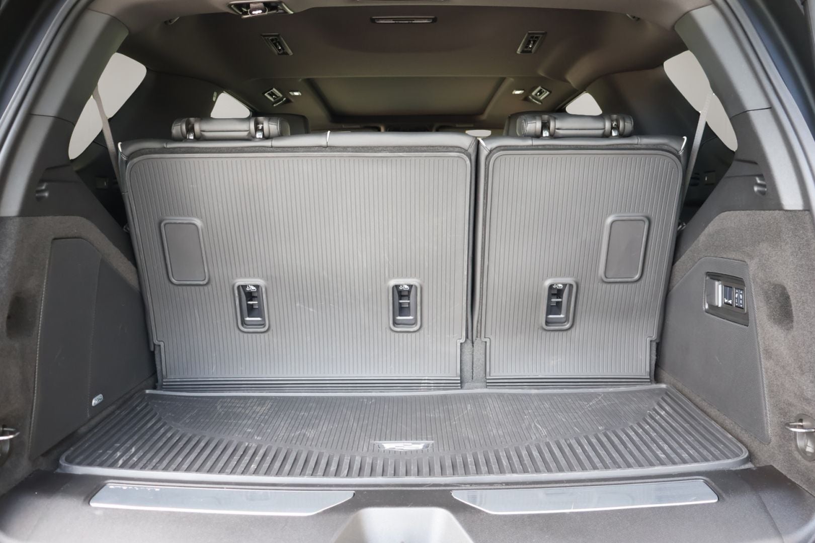 2025 Cadillac Escalade Premium Luxury