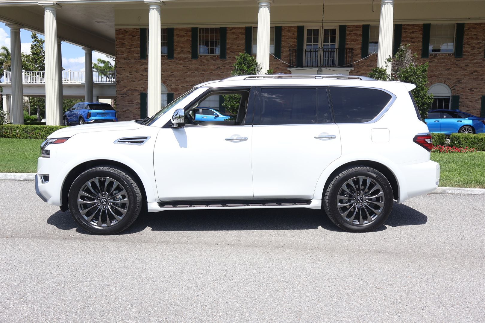 2024 Nissan Armada Platinum