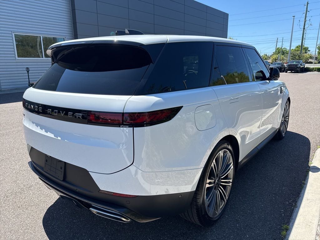 2025 Land Rover Range Rover Sport SE
