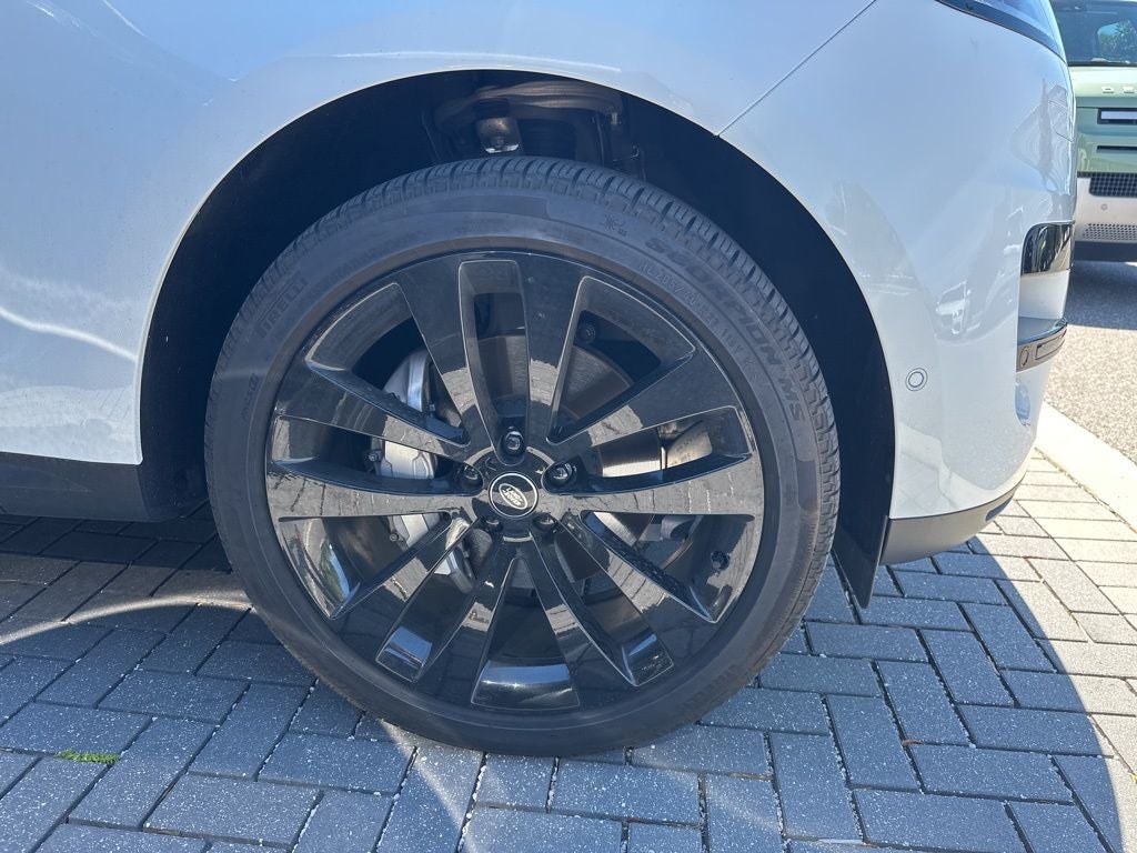 2025 Land Rover Range Rover Sport SE