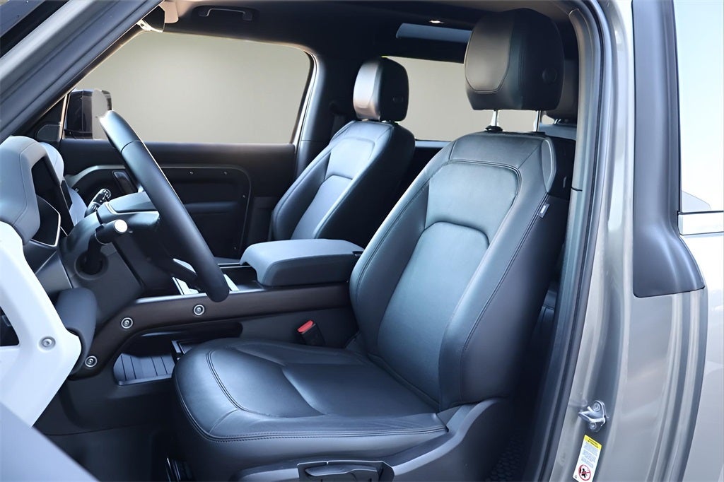 2023 Land Rover Defender 90 S