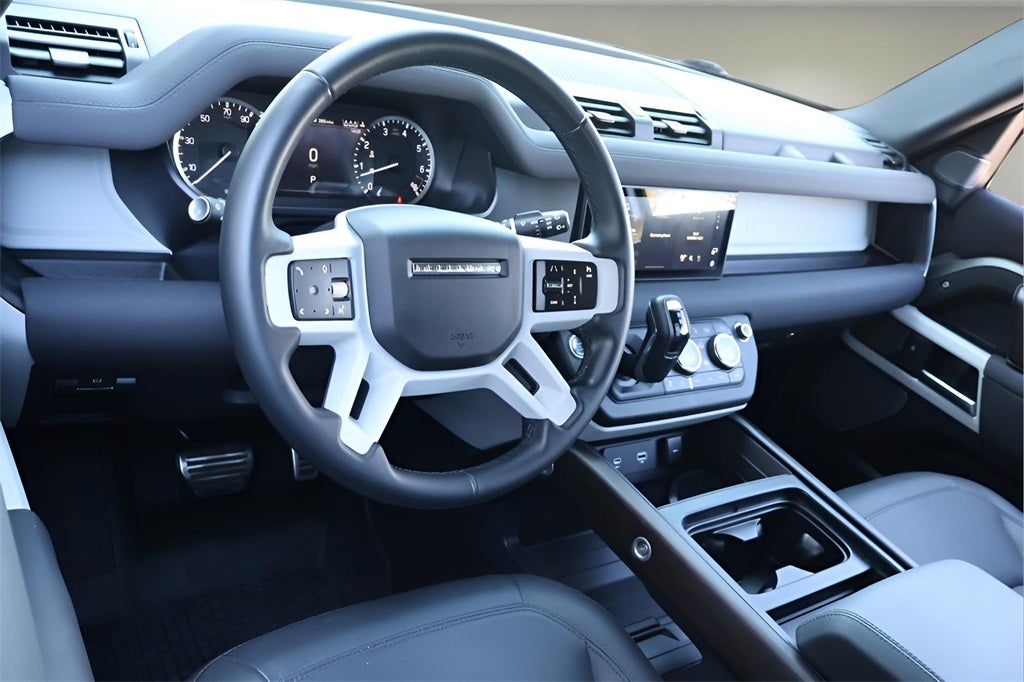 2023 Land Rover Defender 90 S
