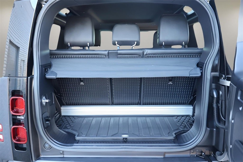 2023 Land Rover Defender 90 S