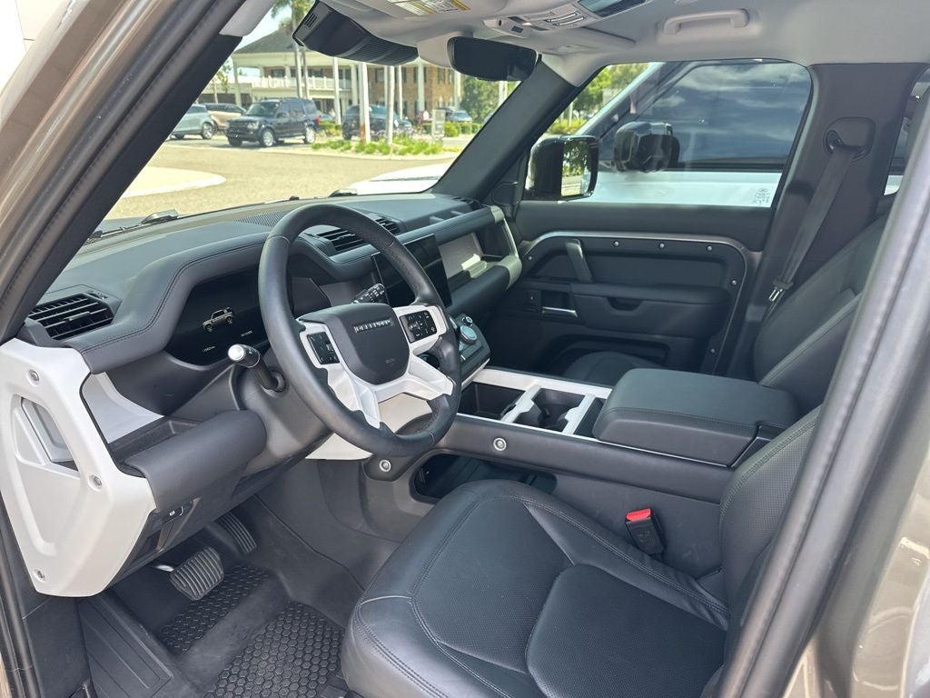 2025 Land Rover Defender 110 S