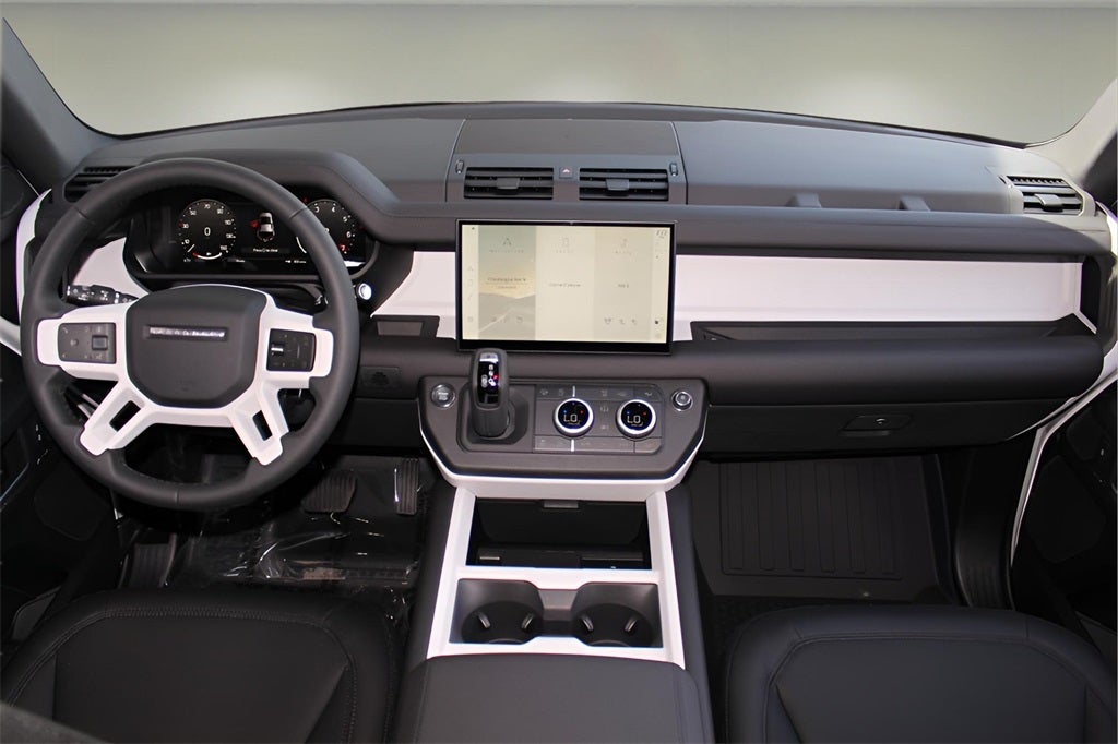 2025 Land Rover Defender 110 S