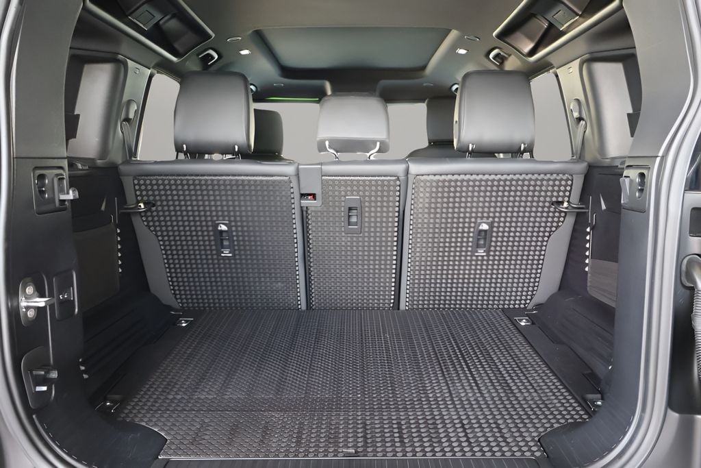 2023 Land Rover Defender 110 S Defender 30th Edition