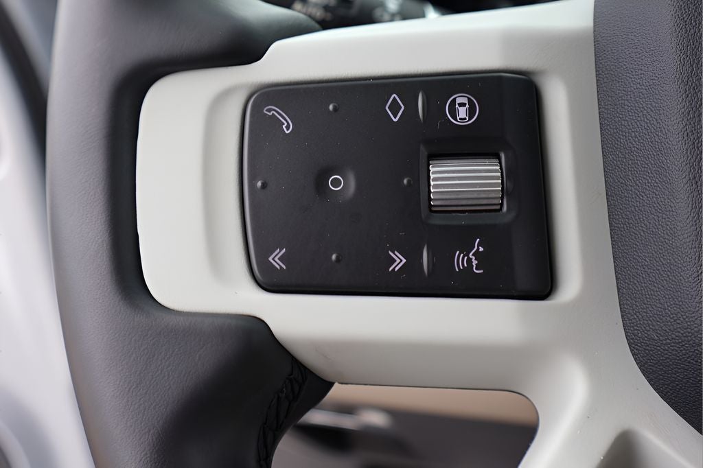 2024 Land Rover Defender 110 S
