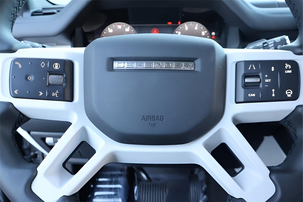 2025 Land Rover Defender 110 S