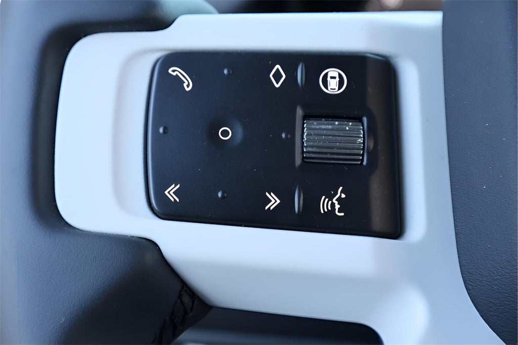 2025 Land Rover Defender 110 S